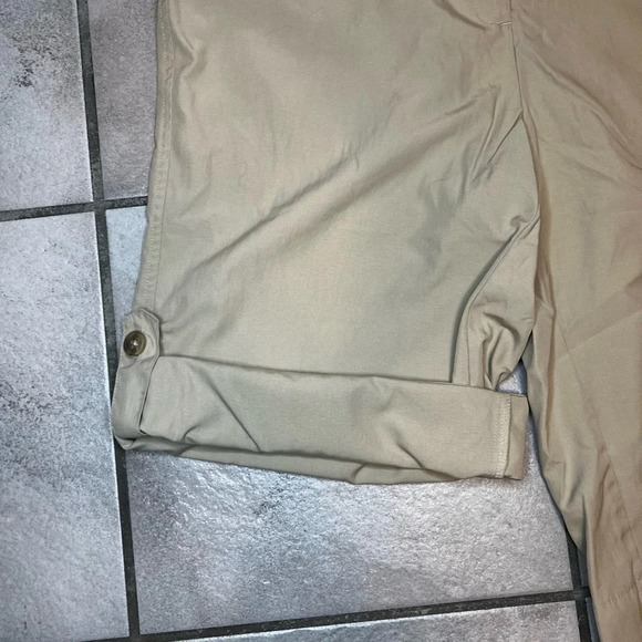 Weatherproof shorts - Picture 3 of 7